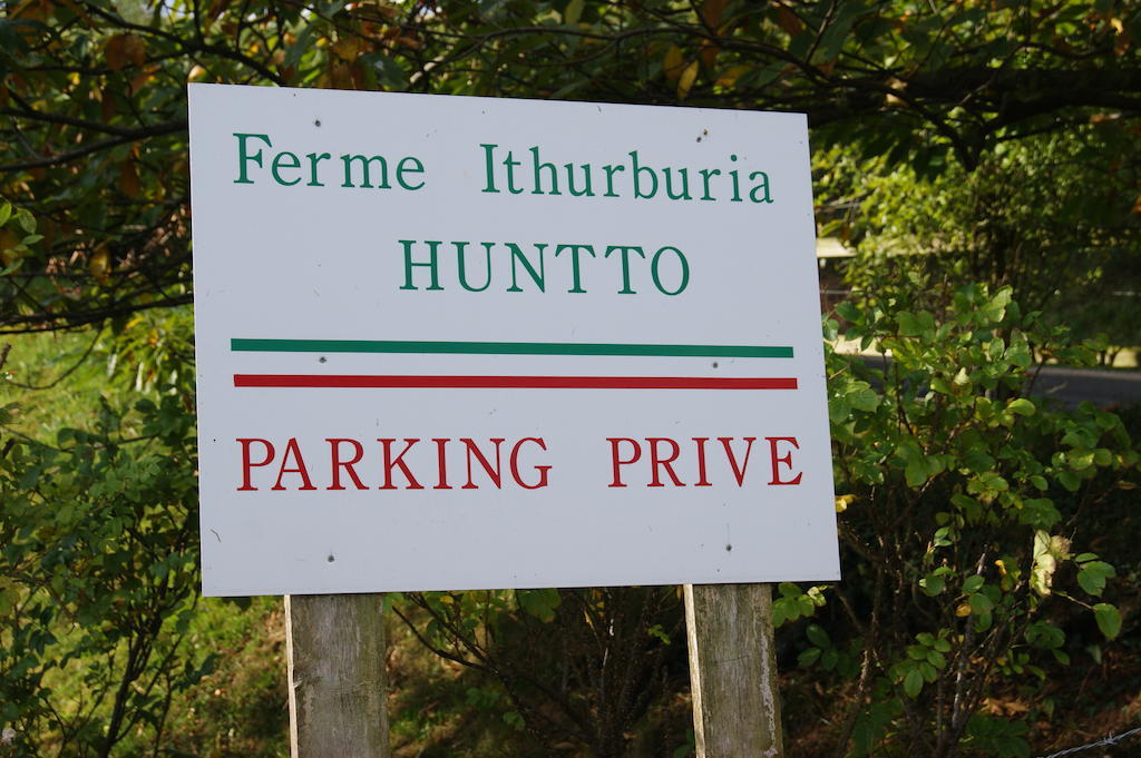Ferme Ithurburia Saint-Michel  Ngoại thất bức ảnh